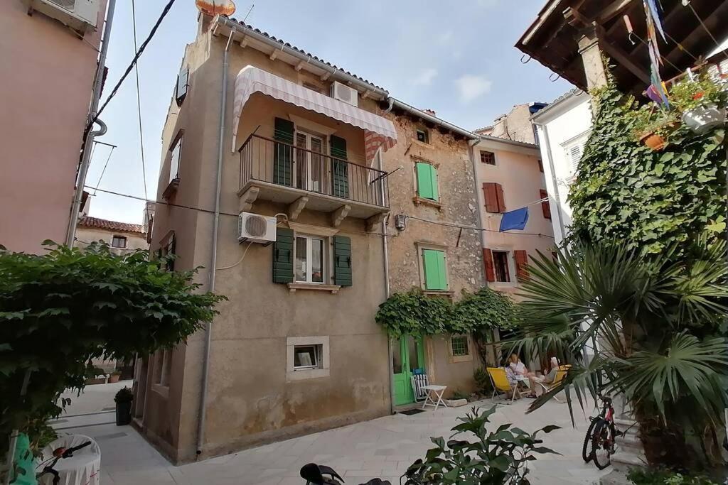 Apartment Veli Dvor Cres Εξωτερικό φωτογραφία