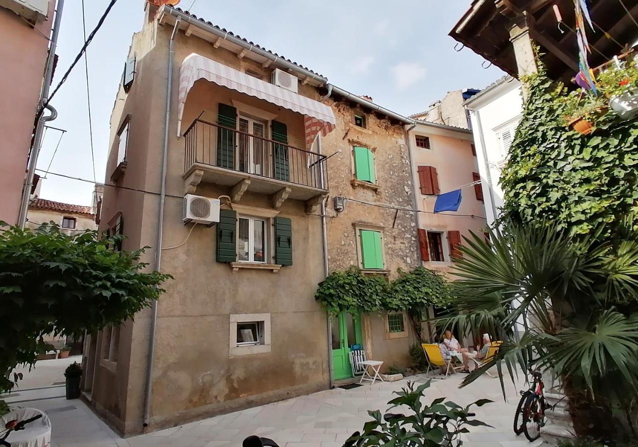 Apartment Veli Dvor Cres Εξωτερικό φωτογραφία