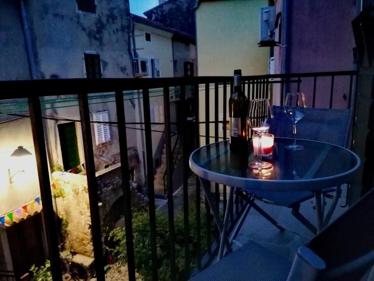 Apartment Veli Dvor Cres Εξωτερικό φωτογραφία